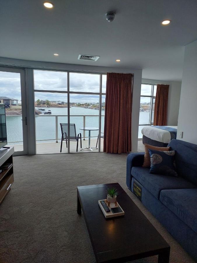 Wallaroo Marina Executive Apartments Ngoại thất bức ảnh