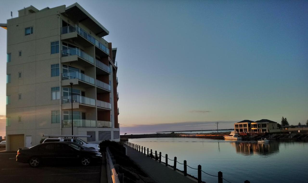Wallaroo Marina Executive Apartments Ngoại thất bức ảnh